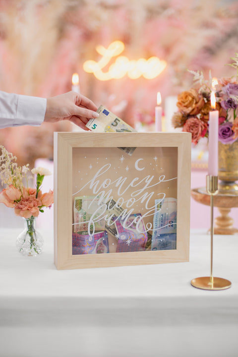 Medinė taupyklė "Medaus mėnesio fondas"