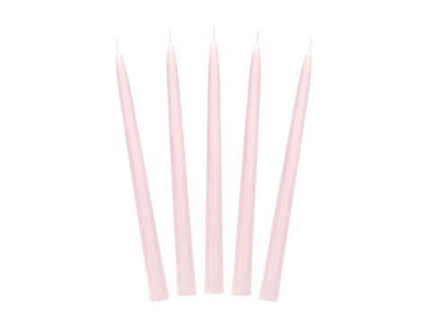ilgos žvakės pastelinės spalvos