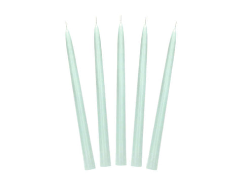 ilgos žvakės pastelinės spalvos