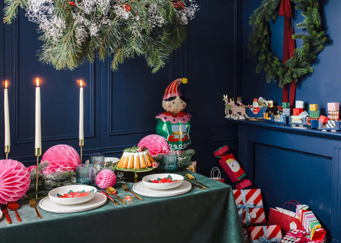 Metalinė aukso spalvos žvakidė