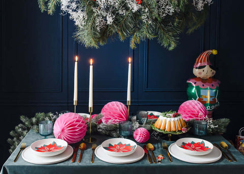 Metalinė aukso spalvos žvakidė