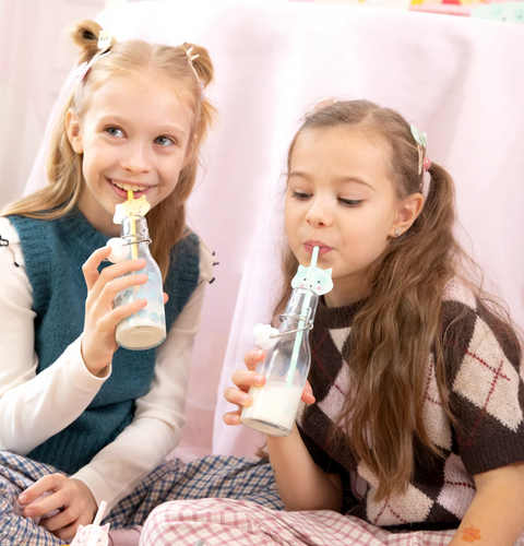 šiaudeliai dekoruoti katinai kačiukų tema gimtadienio dekoracijos