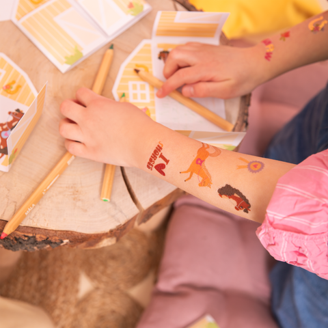 arkliuku tema tatuiruotės laikinos gimtadieniui nuplaunamos arkliukai